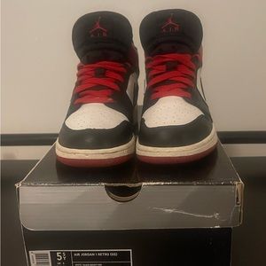 Air Jordan 1 Retro (GS)